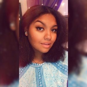 Meet your Posher, Annie